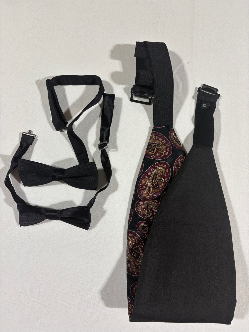 Men's Double-Breasted Black Tuxedo Jacket, Trousers, Cummerbund, 2 bow ties 44R - Picture 10 of 11